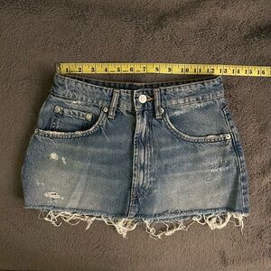 zara denim mini skirt xs